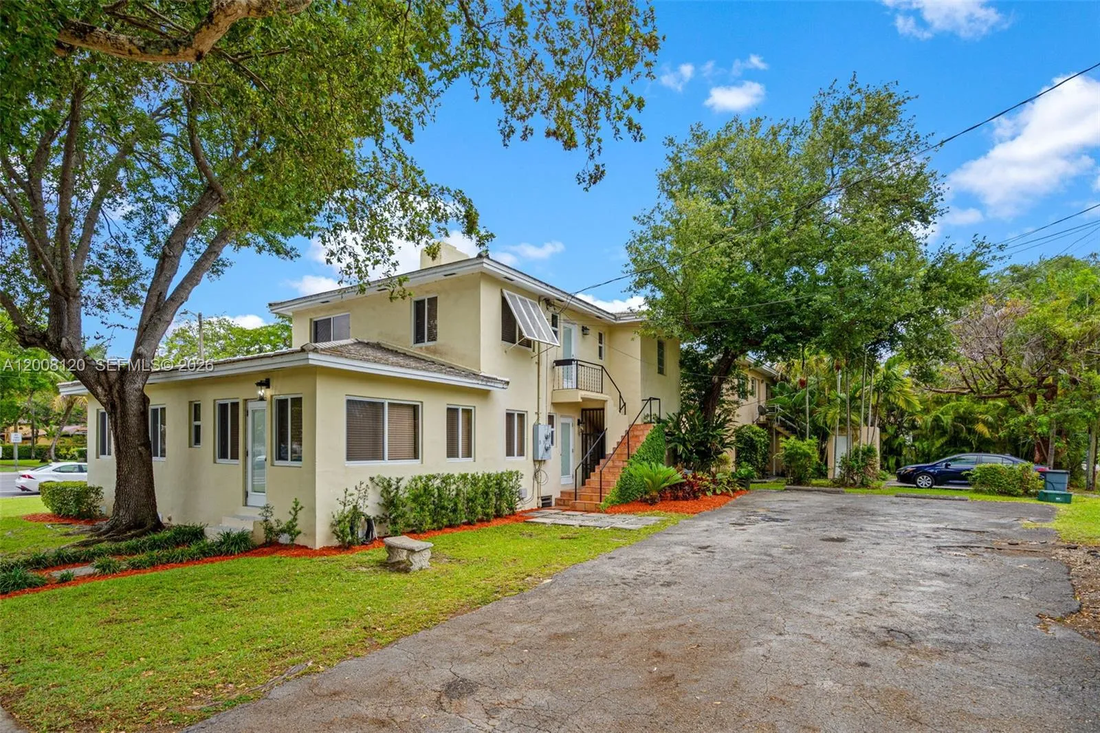 3500 Ponce De Leon Blvd, Coral Gables FL 33134