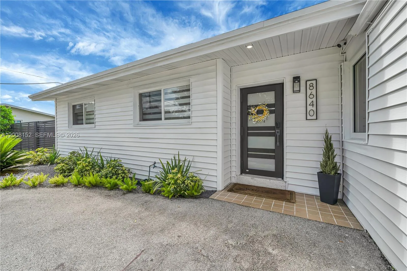 8640 SW 125th St, Miami FL 33156