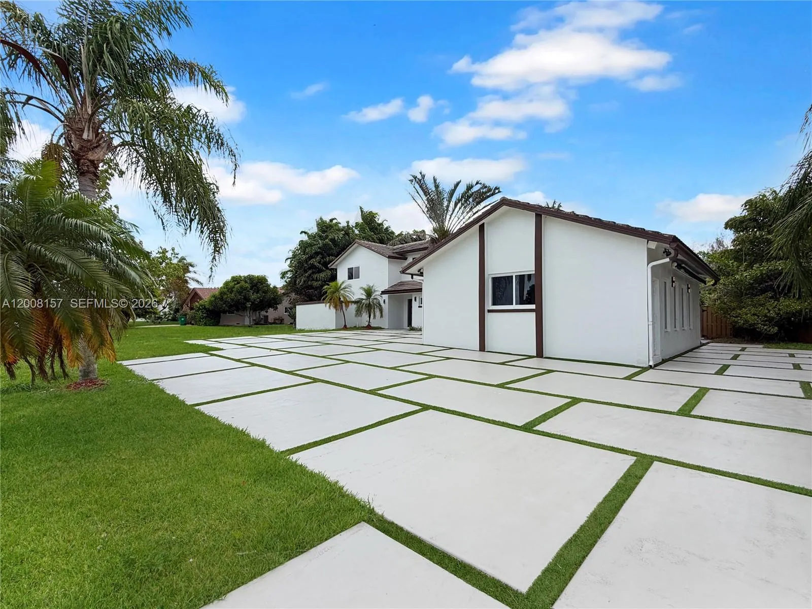 2181 SW 117th Ter, Davie FL 33325