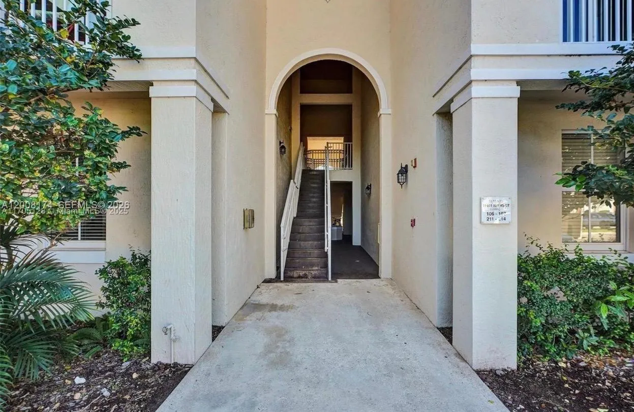 11401 NW 89th St # 213, Doral FL 33178