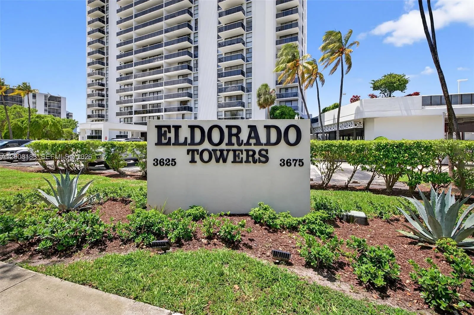 3675 N Country Club Dr # 410, Aventura FL 33180