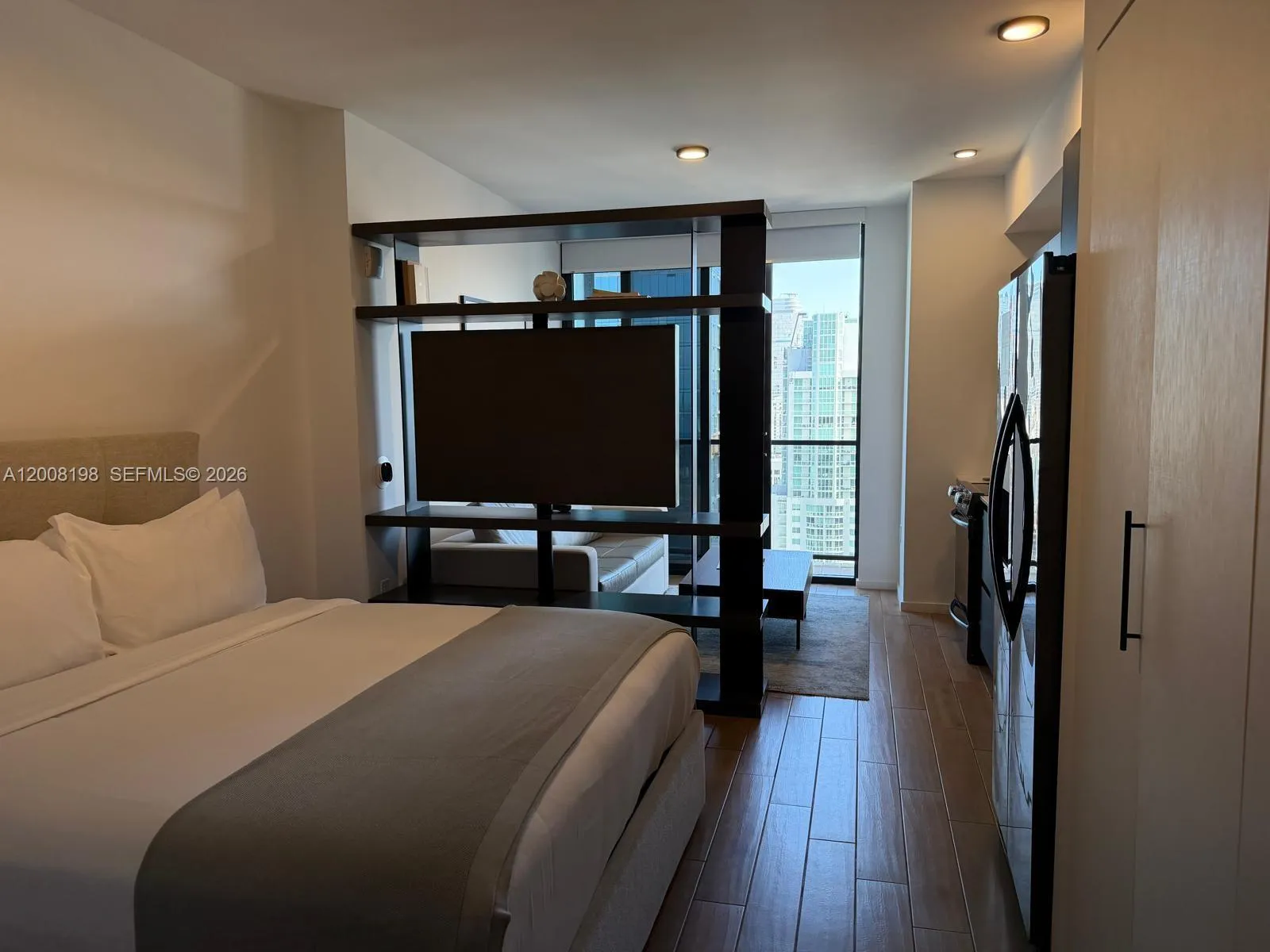 398 NE 5th St # 4216, Miami FL 33132