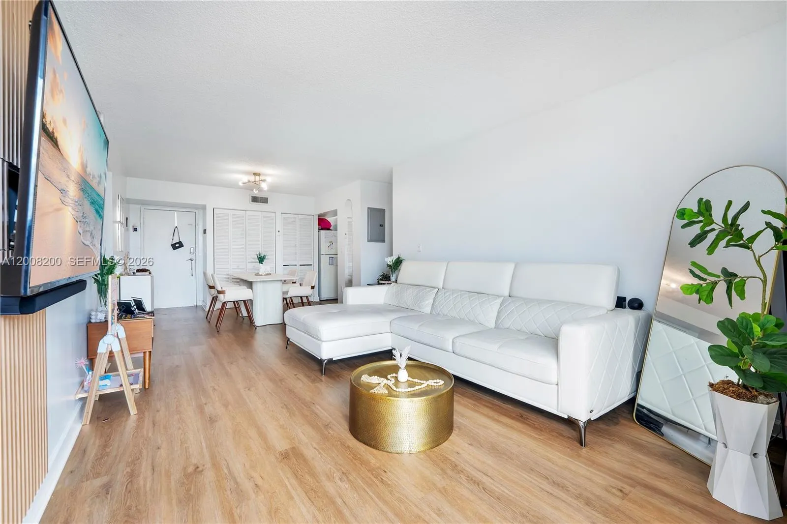 8261 NW 8th St # 231, Miami FL 33126