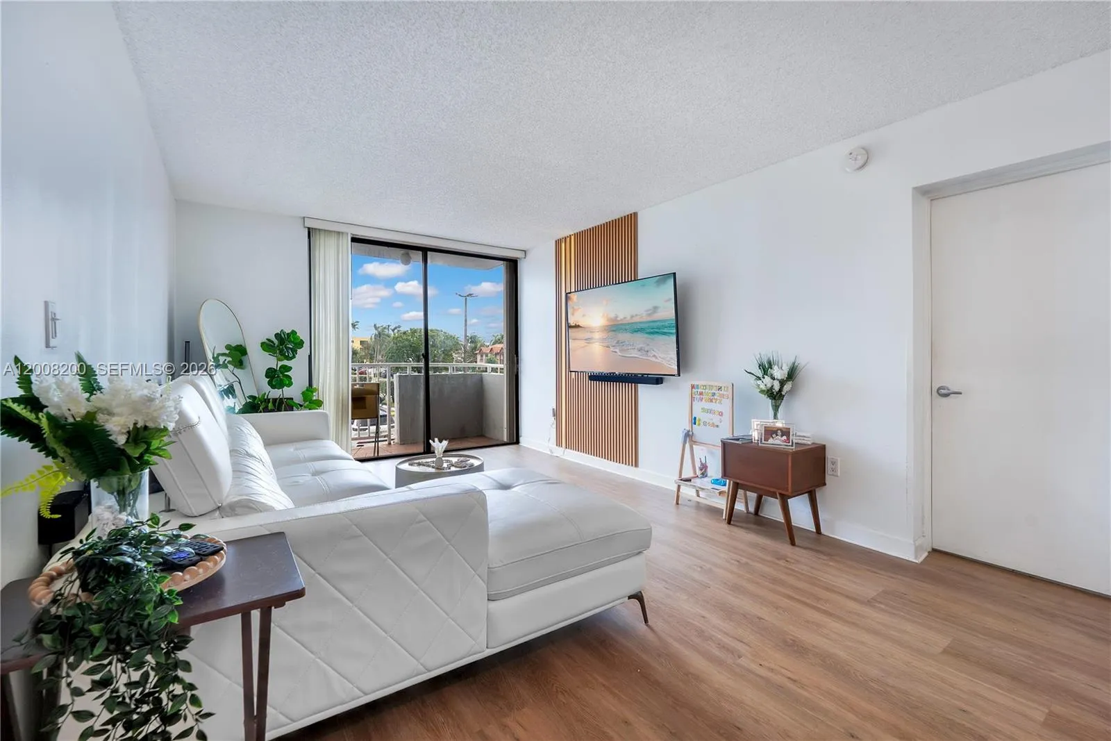 8261 NW 8th St # 231, Miami FL 33126