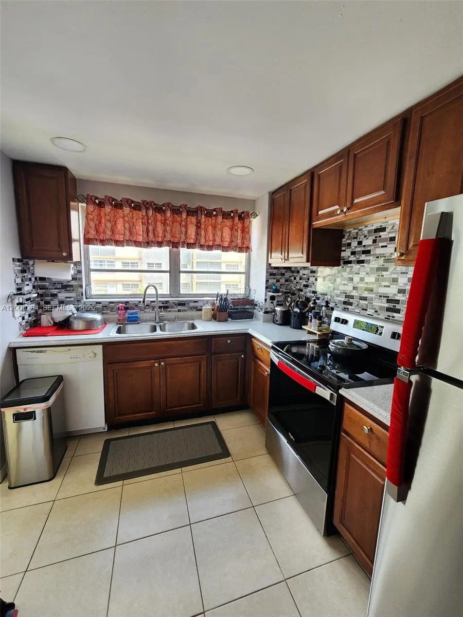 2 bedroom 2 bath for sale at 2201 NW 41st Ave # 208, Lauderhill FL 33313