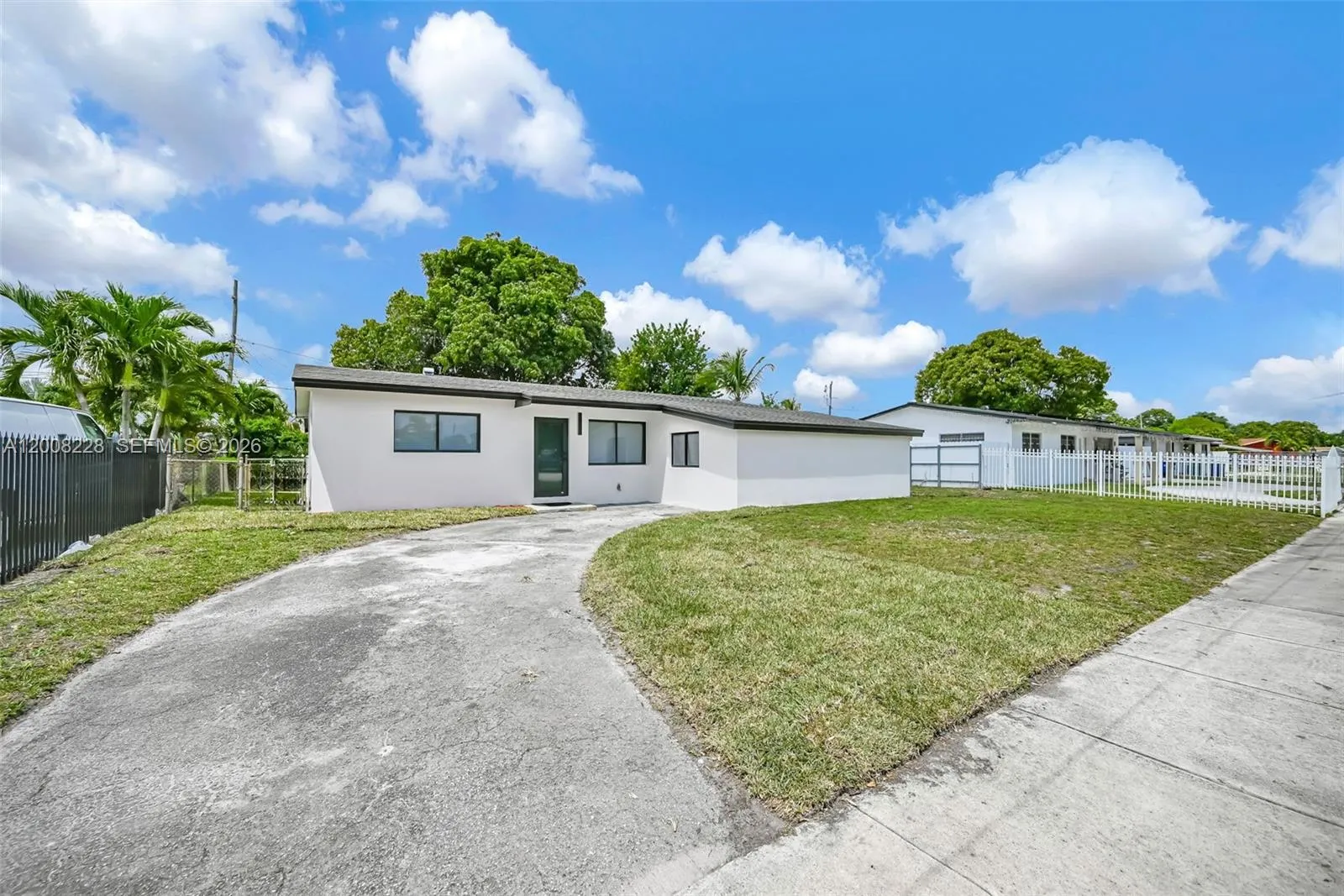 18530 NW 42nd Ave, Miami Gardens FL 33055