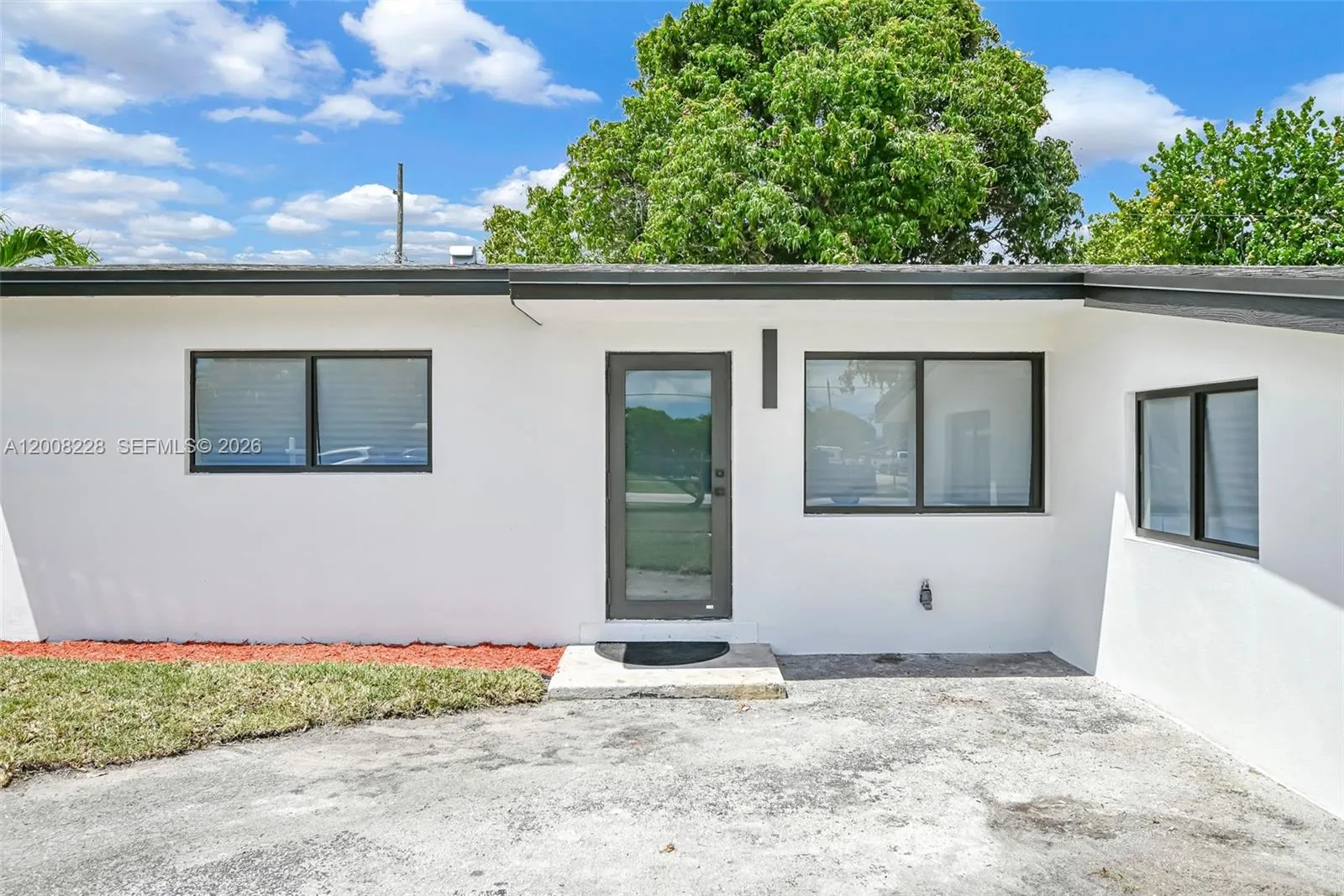 18530 NW 42nd Ave, Miami Gardens FL 33055