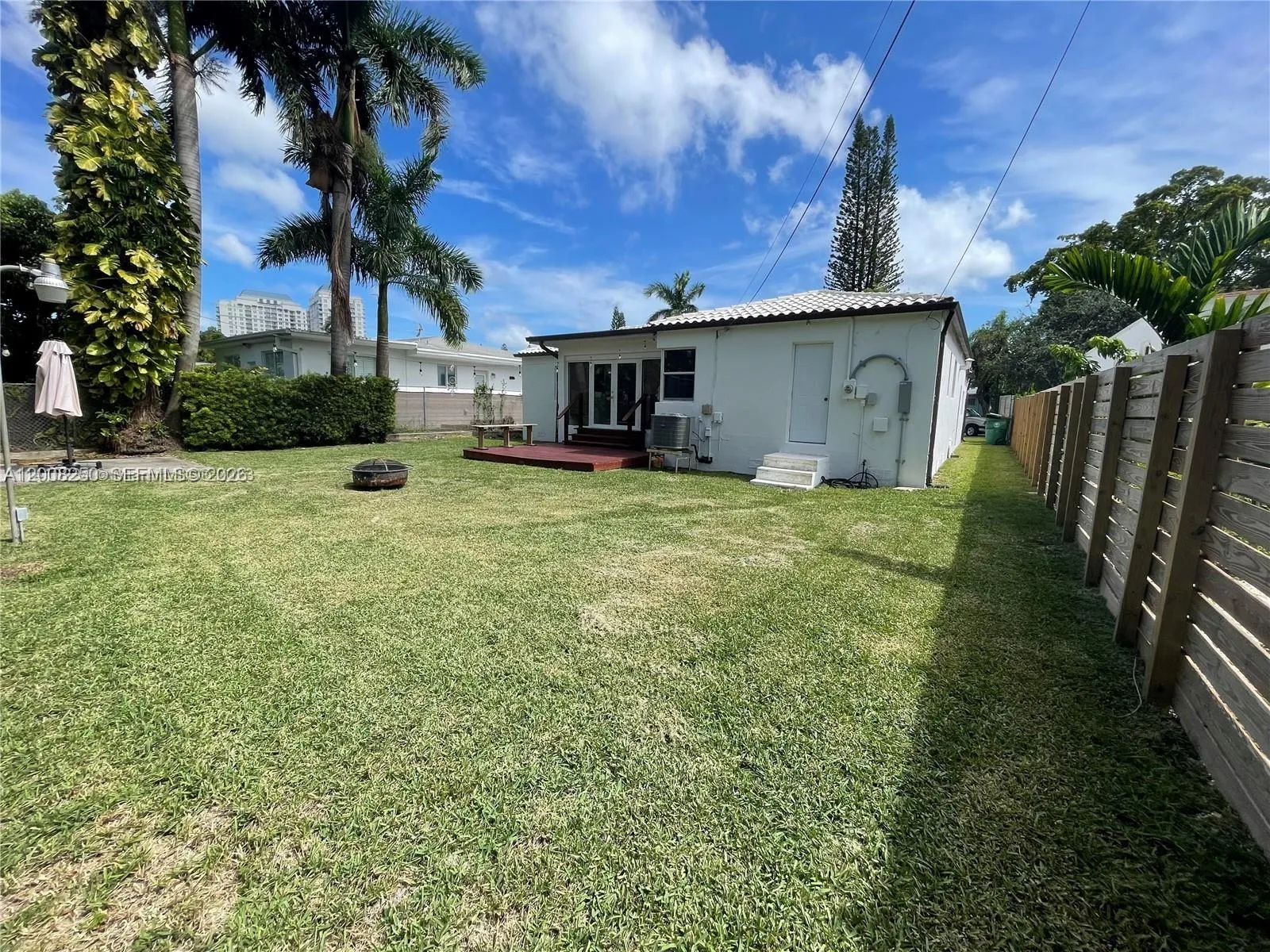 931 NE 81st St, Miami FL 33138