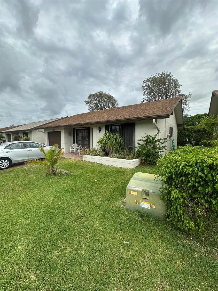 1995 SW 15th Pl, Deerfield Beach FL 33442