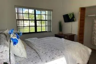 19900 SW 326th St # 1, Homestead FL 33030