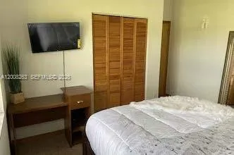 19900 SW 326th St # 1, Homestead FL 33030