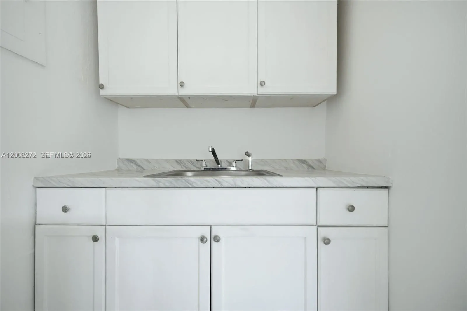 823-825 NW 9th St, Hallandale Beach FL 33009