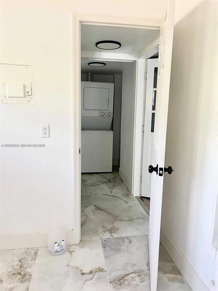 1649 NE 8th Ave # 1, Fort Lauderdale FL 33305