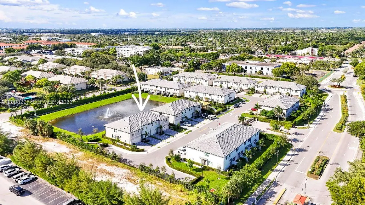 2913 Olivia Ave, Lauderdale Lakes FL 33311