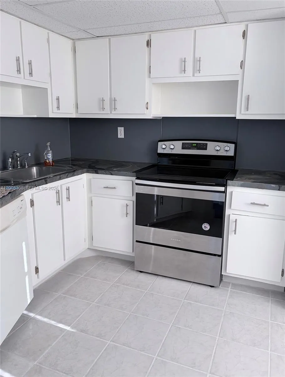 1780 NE 191st St # 2, Miami FL 33179