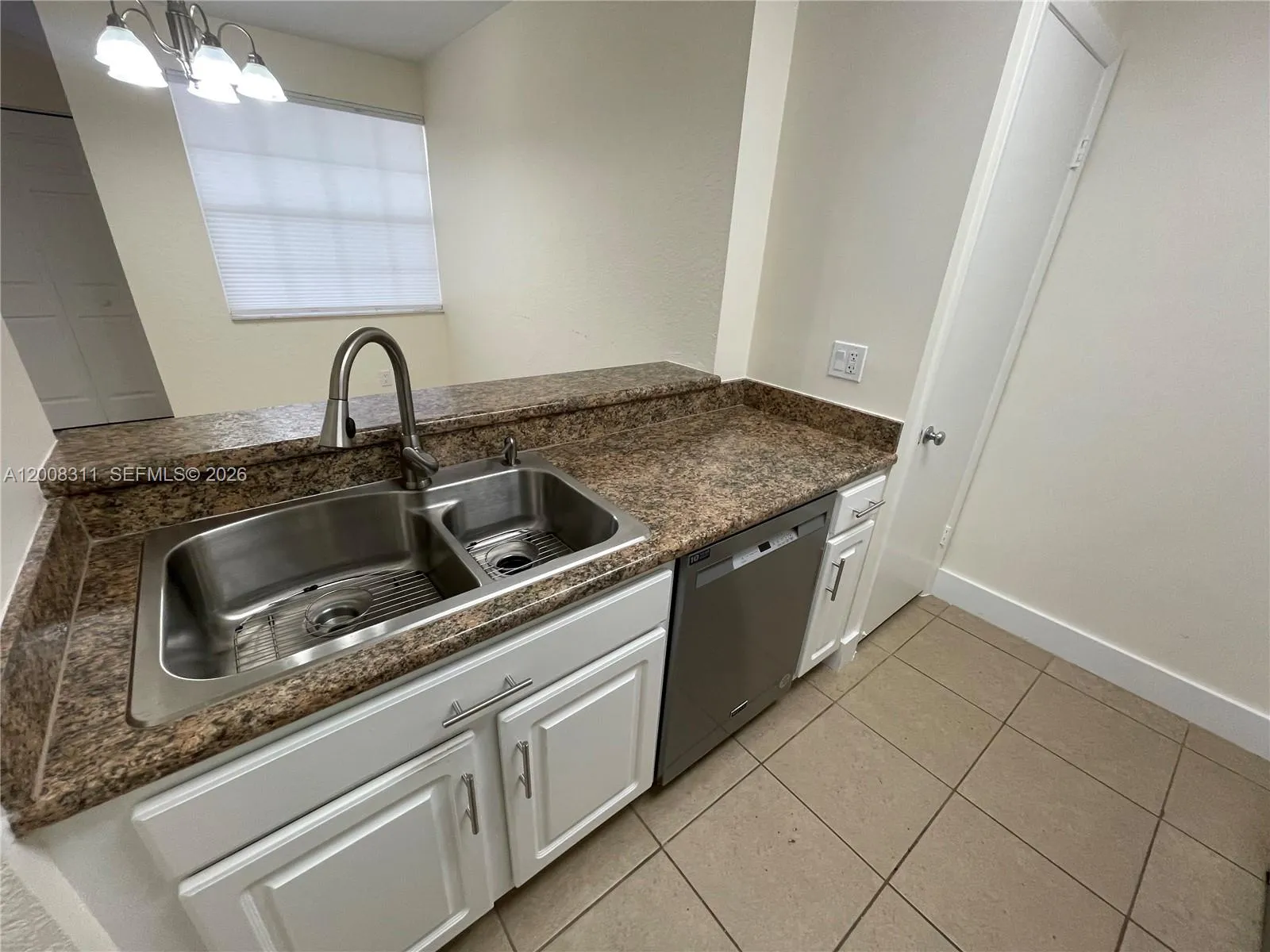 2811 N Oakland Forest Dr # 102, Oakland Park FL 33309
