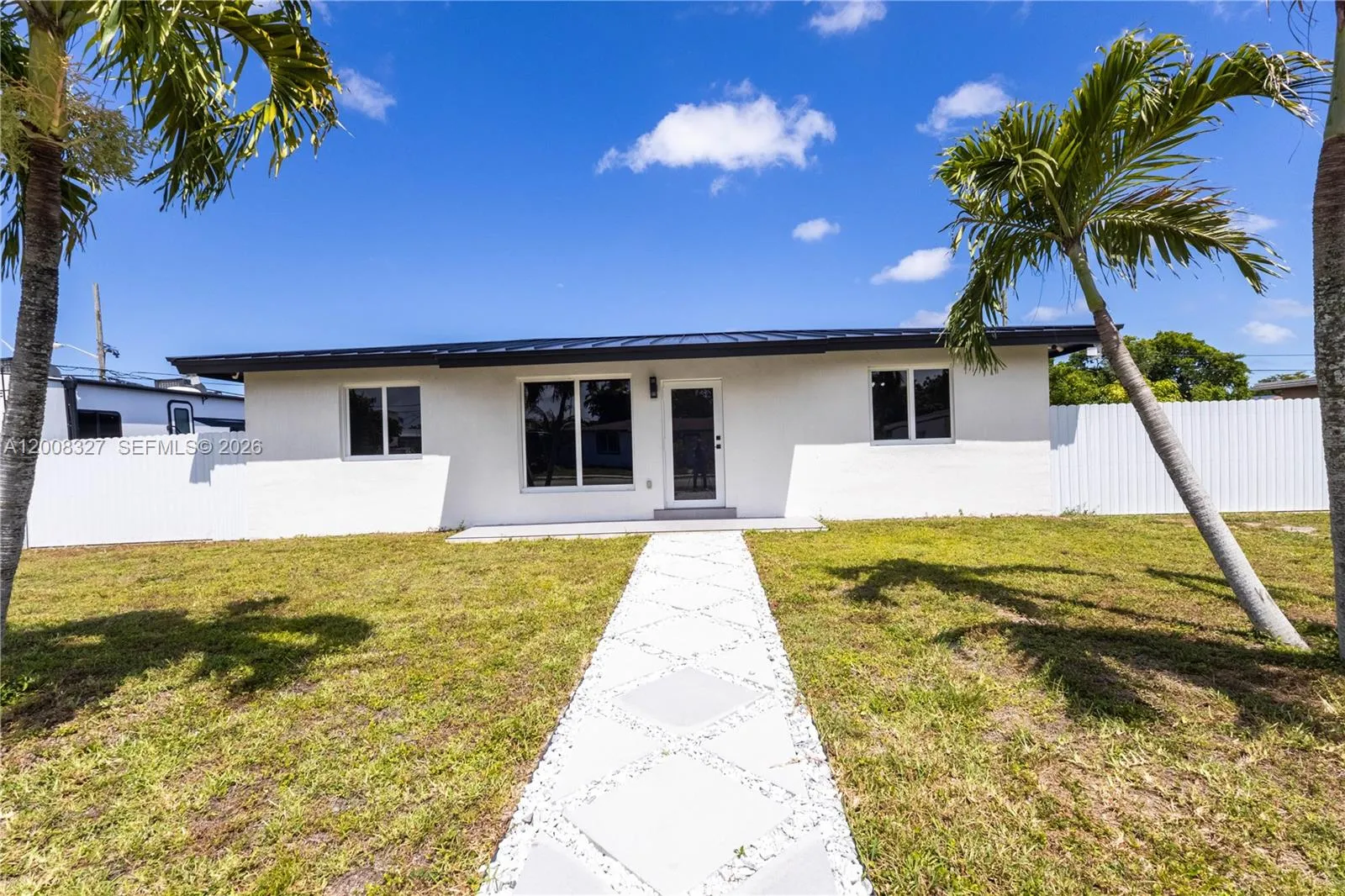 3001 SW 35th Ave, West Park FL 33023