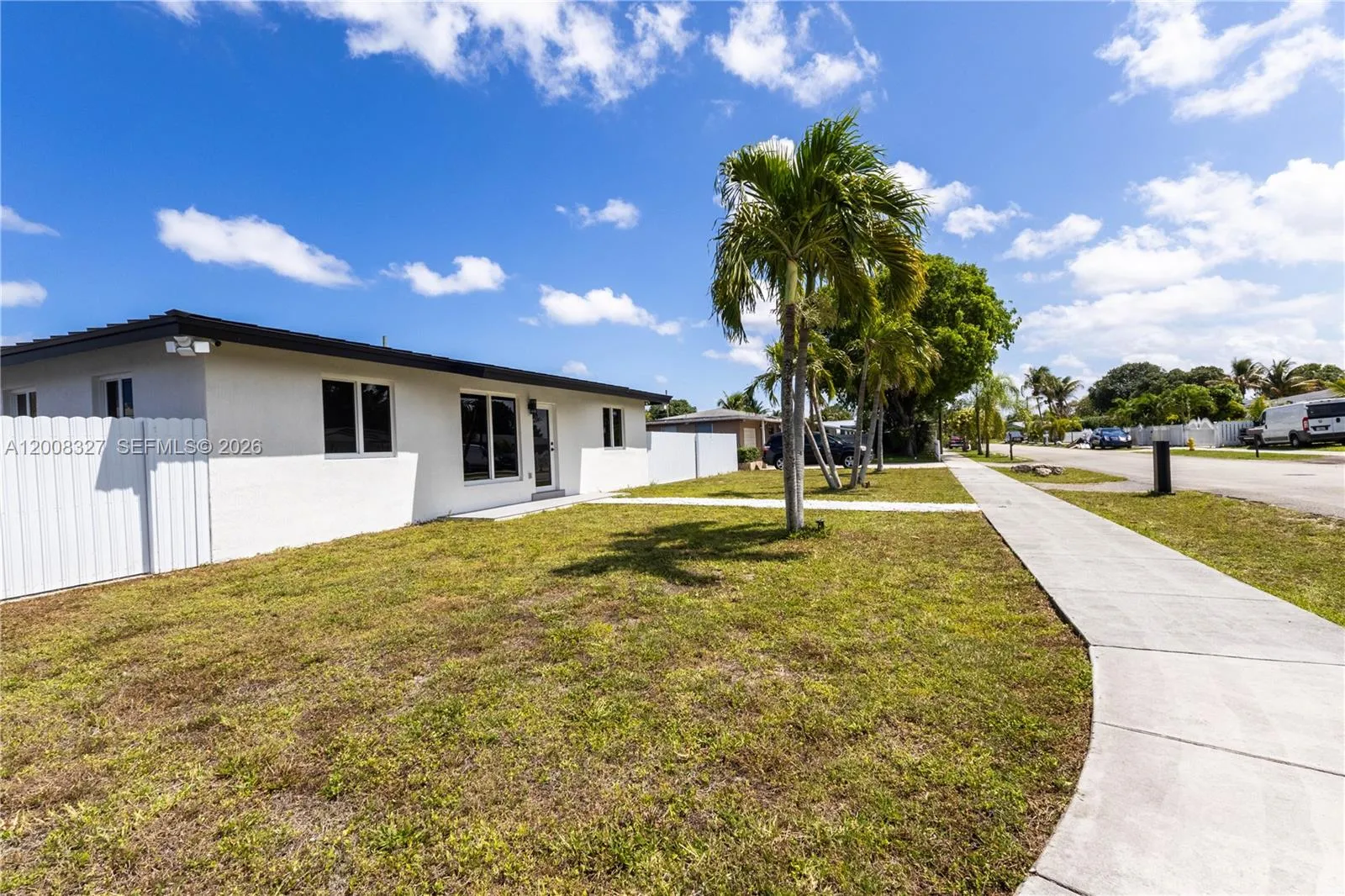 3001 SW 35th Ave, West Park FL 33023