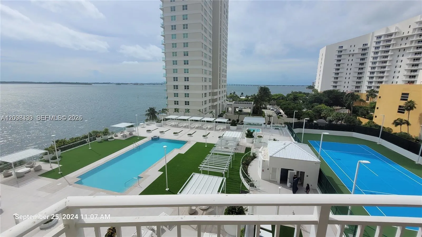 770 Claughton Island Dr # 810, Miami FL 33131