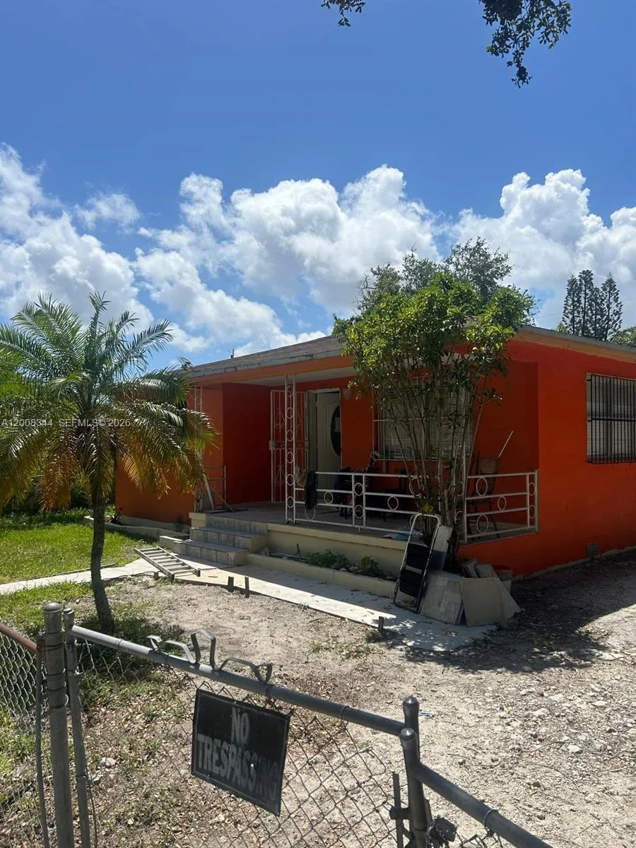 3 bedroom 2 bath for sale at 1118 NW 47th St, Miami FL 33127