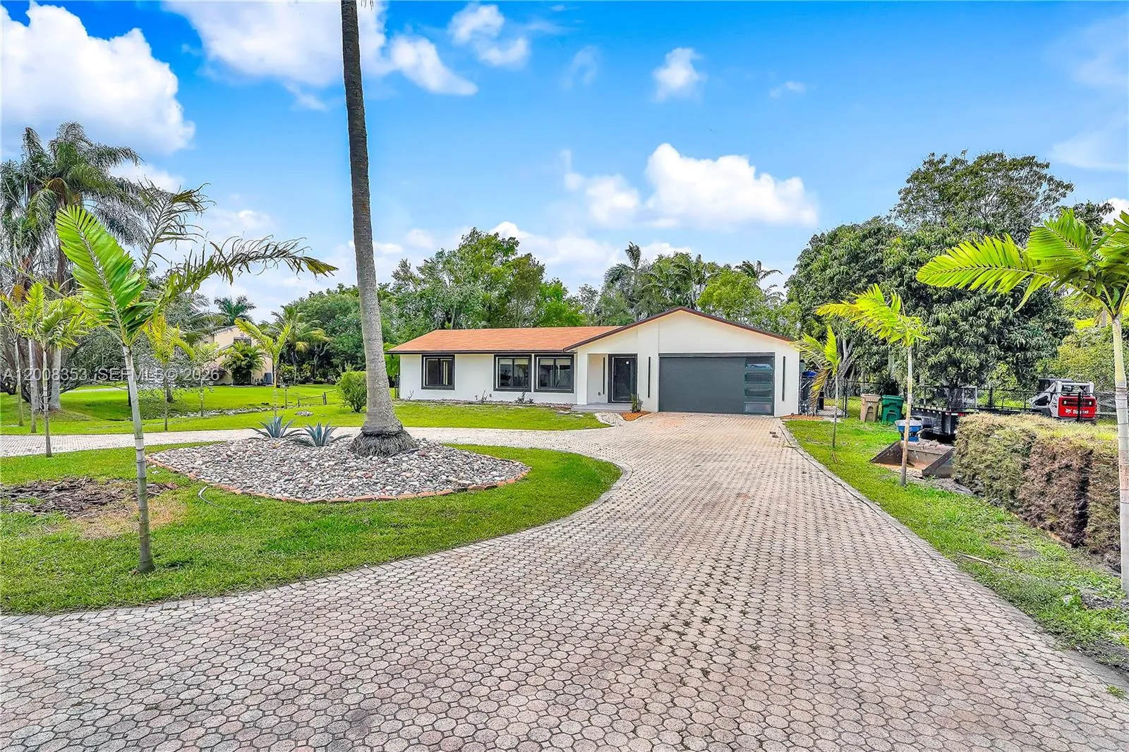 4700 SW 110th Ave, Davie FL 33328