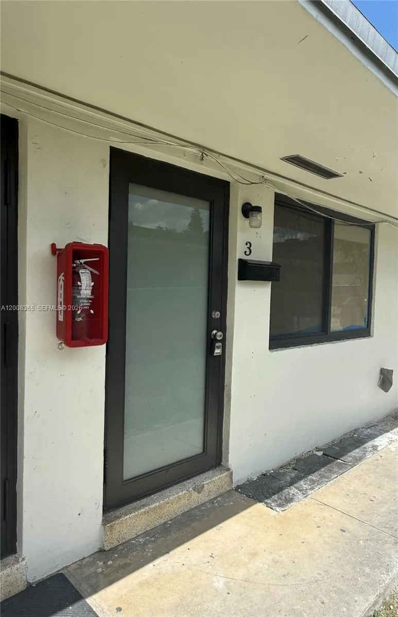 100 SW 6th St # 3, Homestead FL 33030