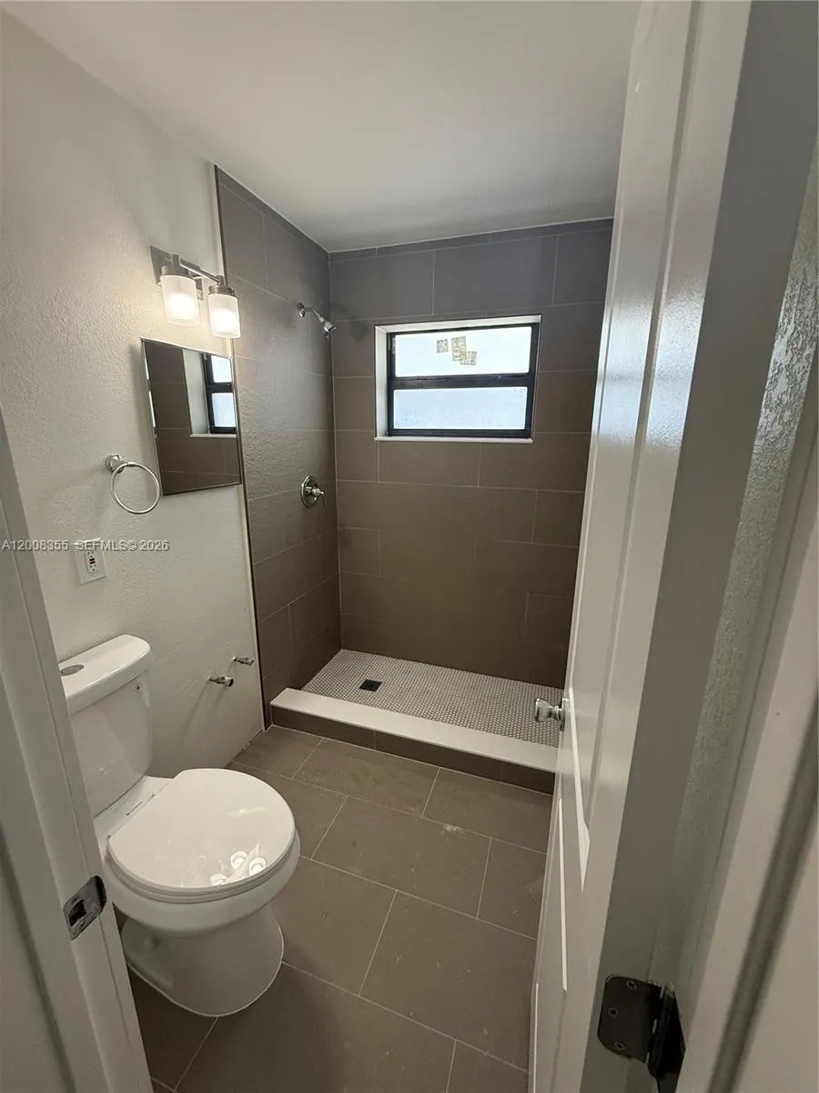 100 SW 6th St # 3, Homestead FL 33030