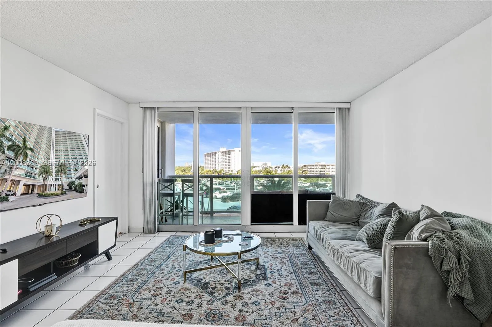 100 Bayview Dr # 401, Sunny Isles Beach FL 33160