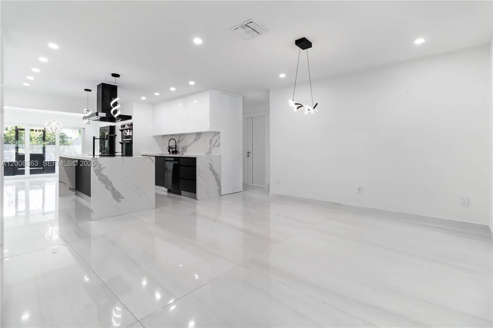 4530 SW 34th Dr, Dania Beach FL 33312