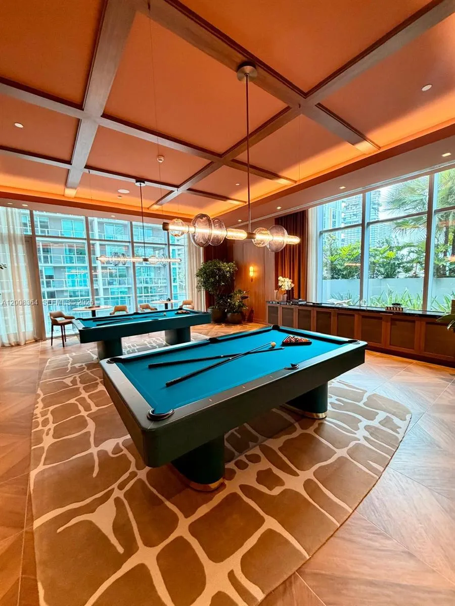 77 SE 5 # 1906, Miami FL 33131-2507