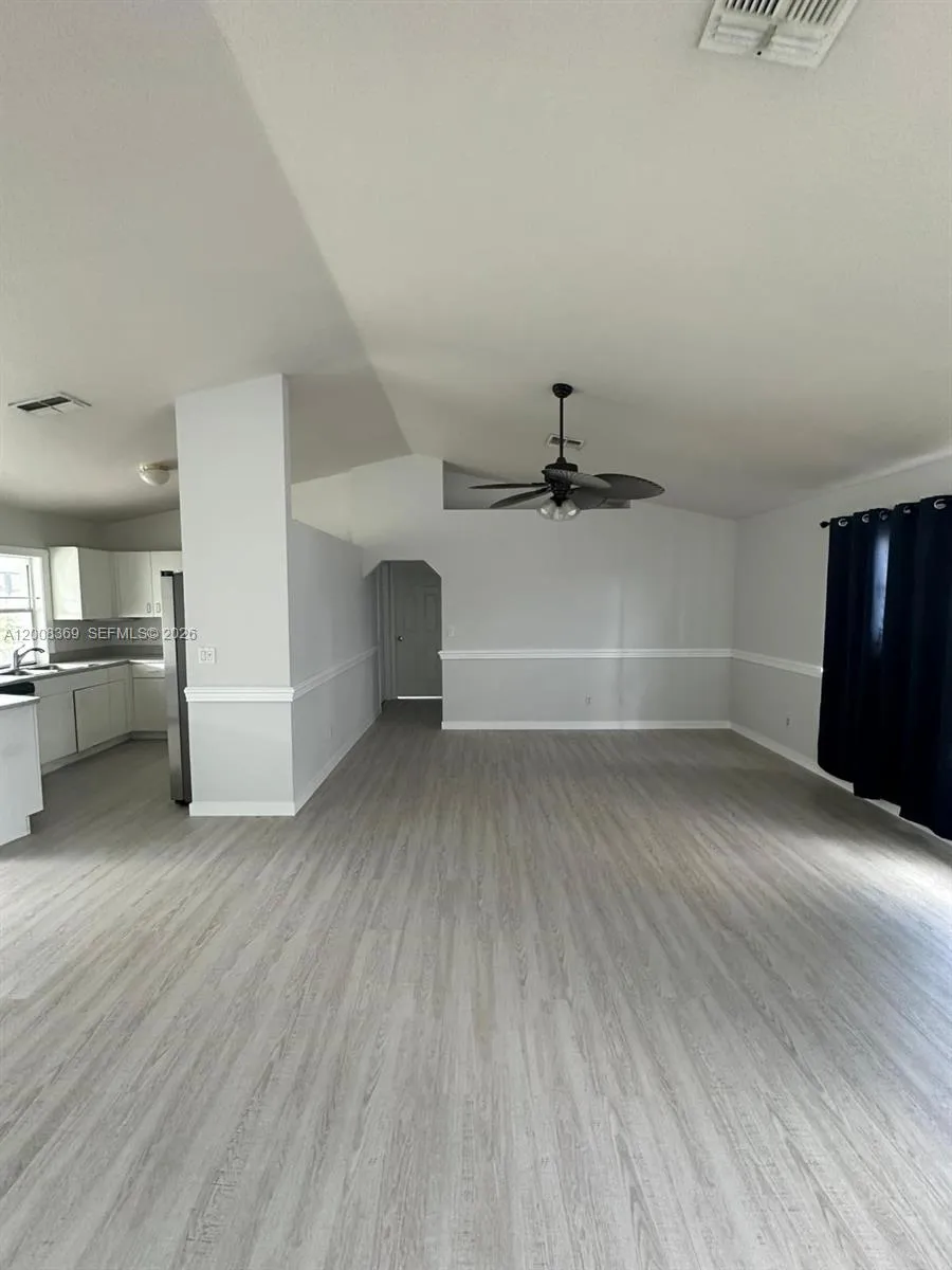 1306 SW 11 th, Cape Coral FL 33991