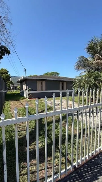2508 Superior St, Opa-Locka FL 33054