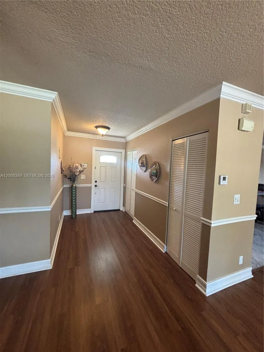 7471 SW 1st St, Margate FL 33068