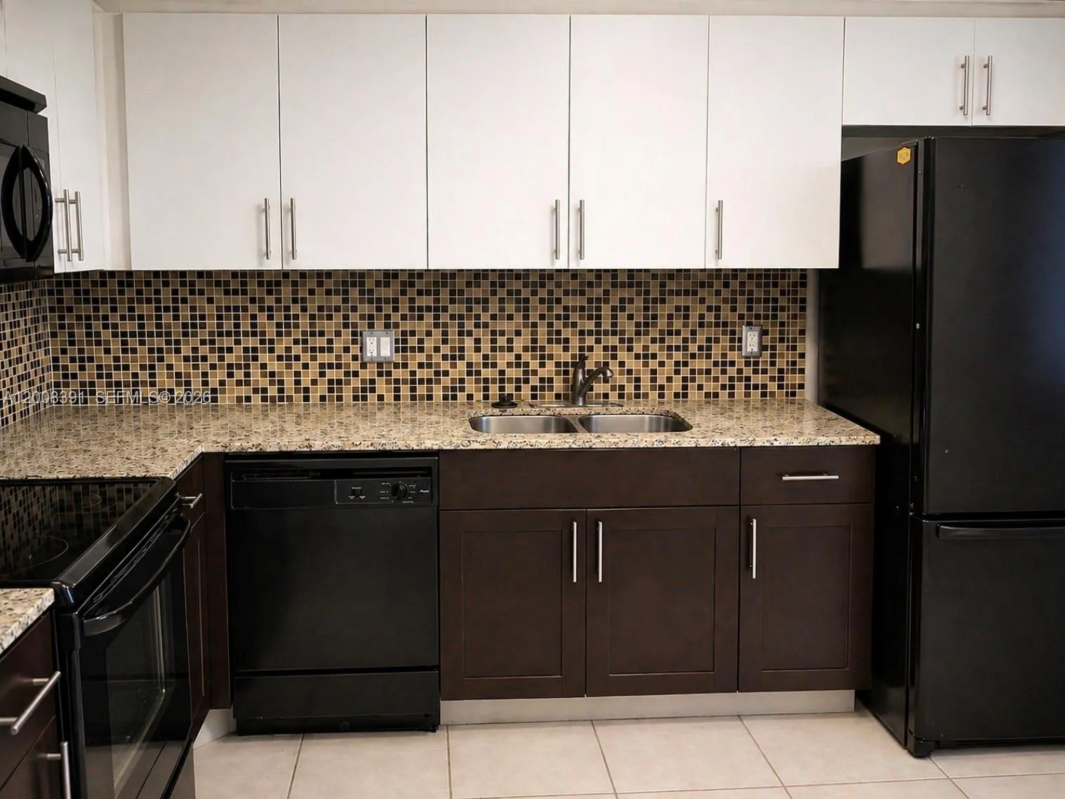 405 LAKEVIEW DR # 202, Weston FL 33326