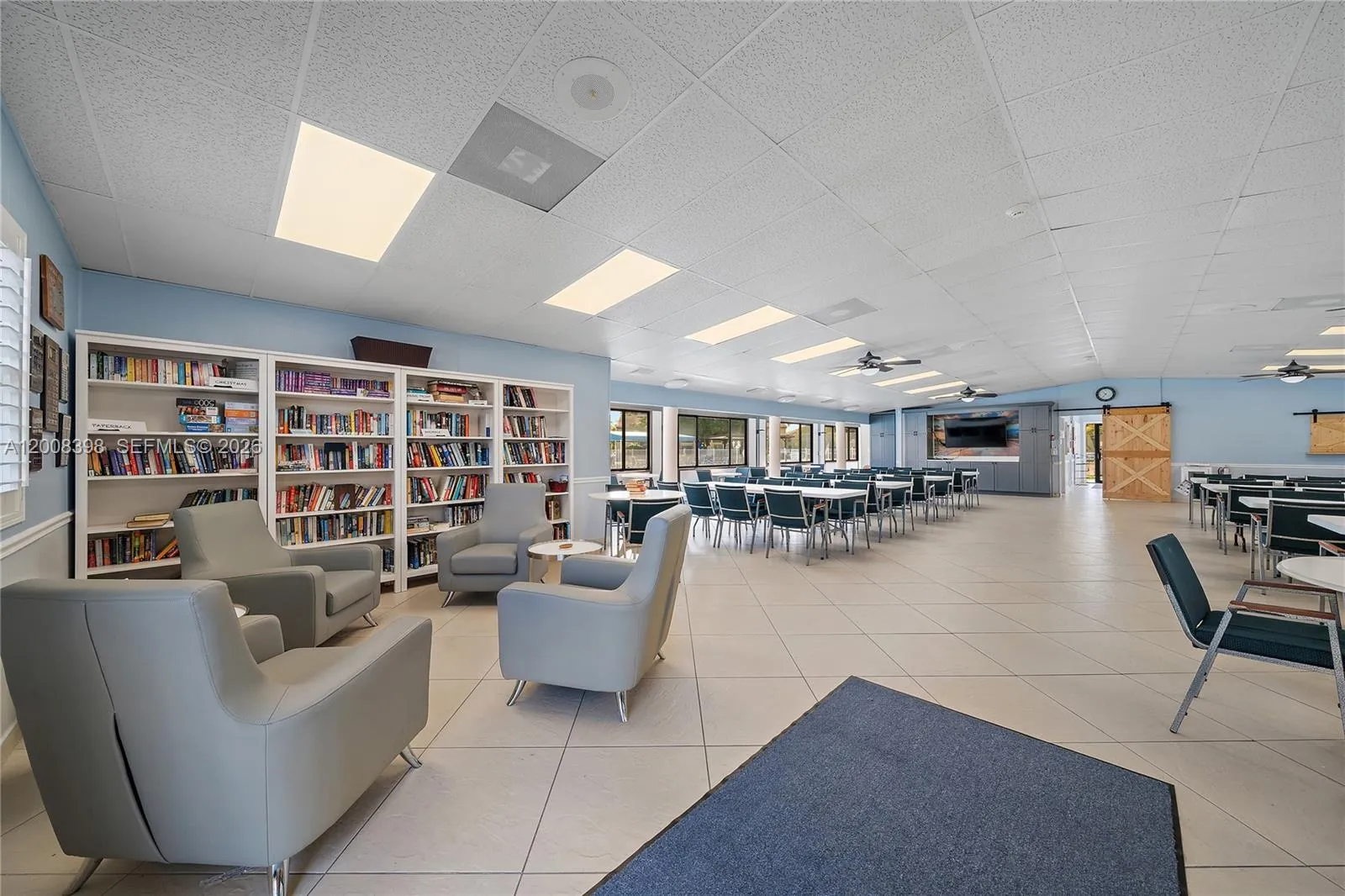 325 Pine Ridge Cir # 1, Green Acres FL 33463