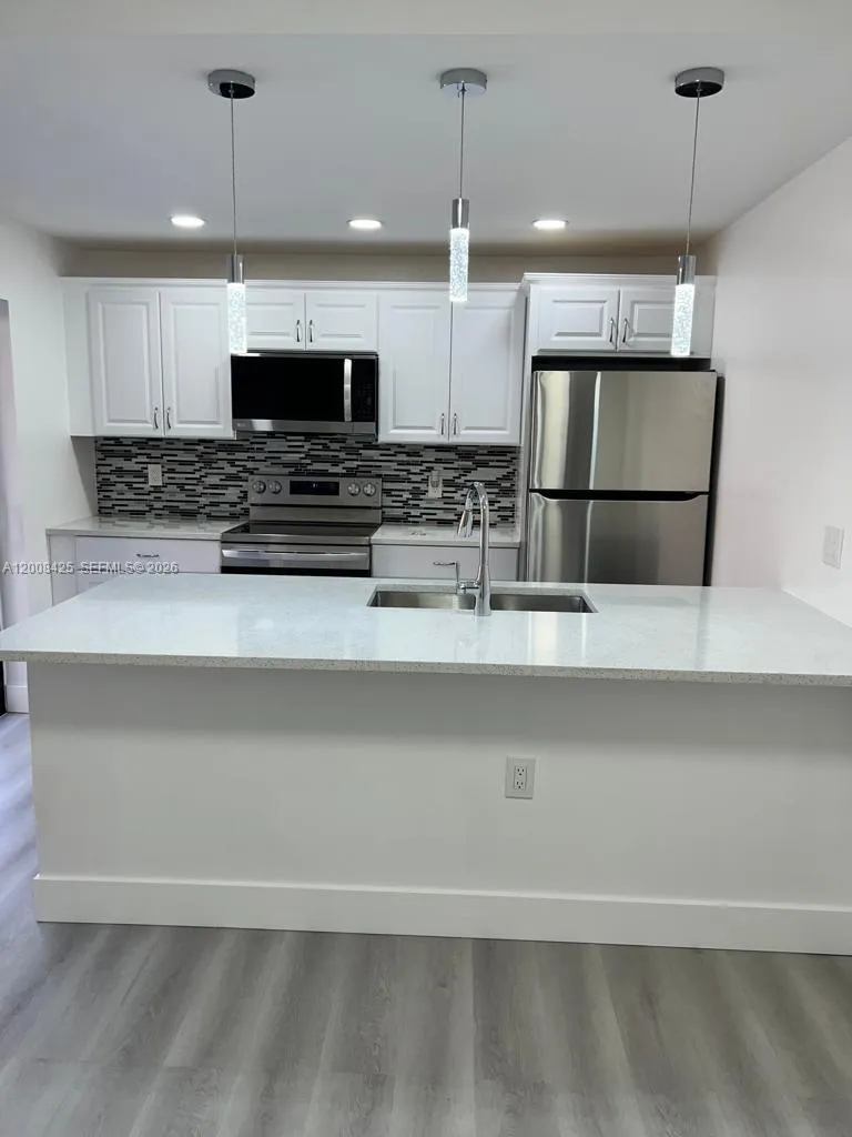 736 Mill Valley Pl # 736, West Palm Beach FL 33409