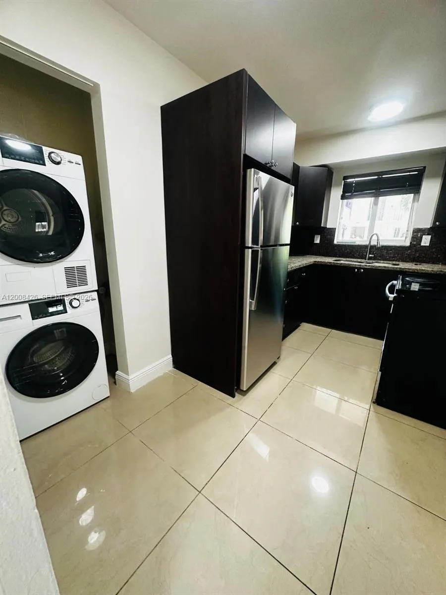 2401 SW 22nd St # 7, Miami FL 33145