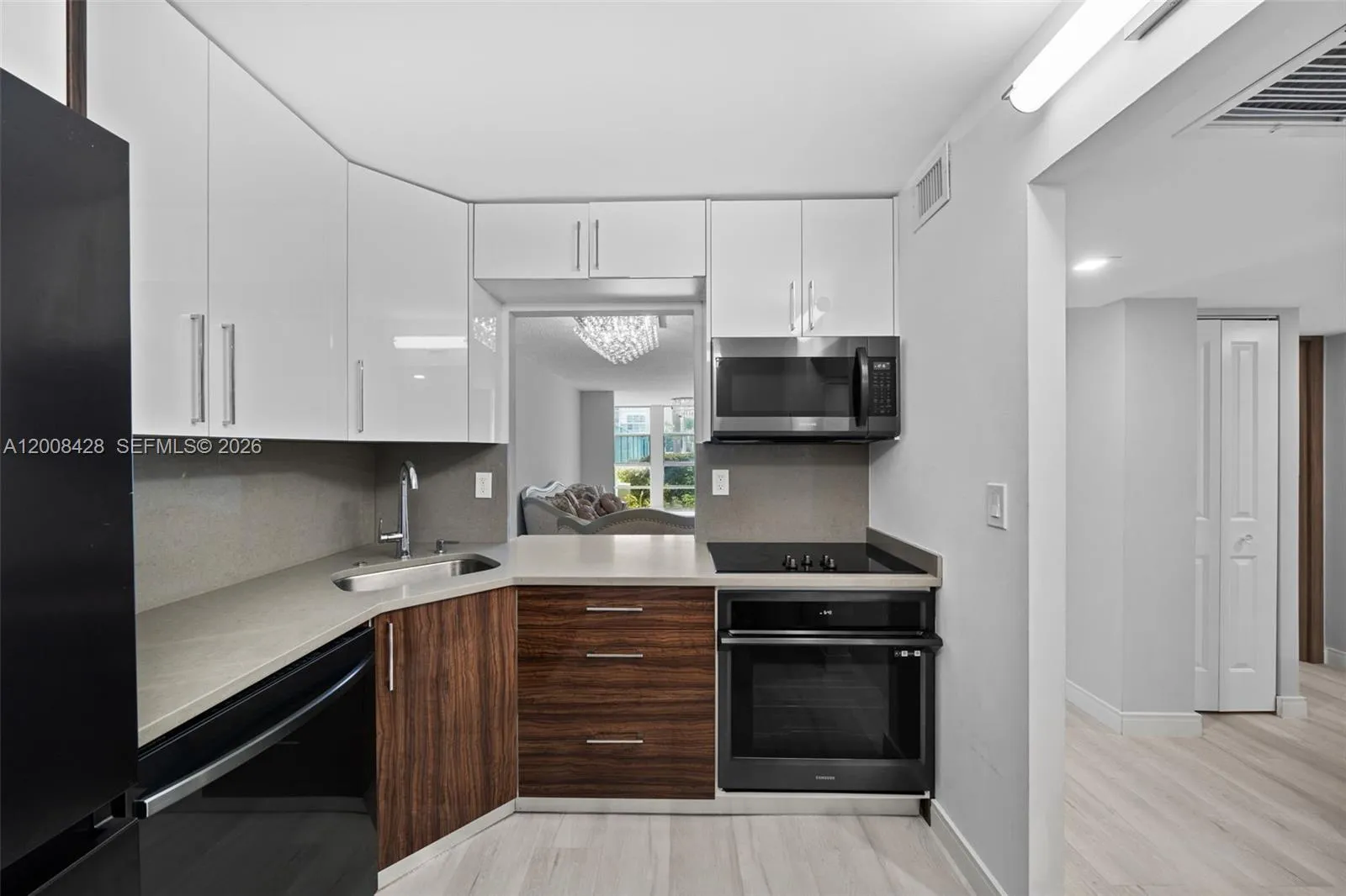 2001 Atlantic Shores Blvd # 116, Hallandale Beach FL 33009