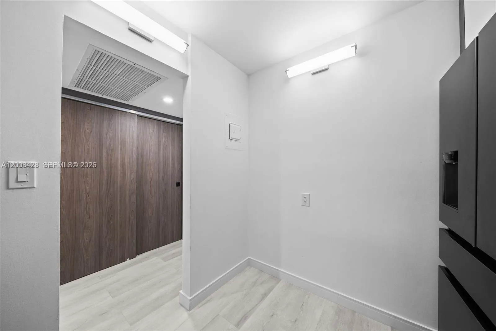 2001 Atlantic Shores Blvd # 116, Hallandale Beach FL 33009