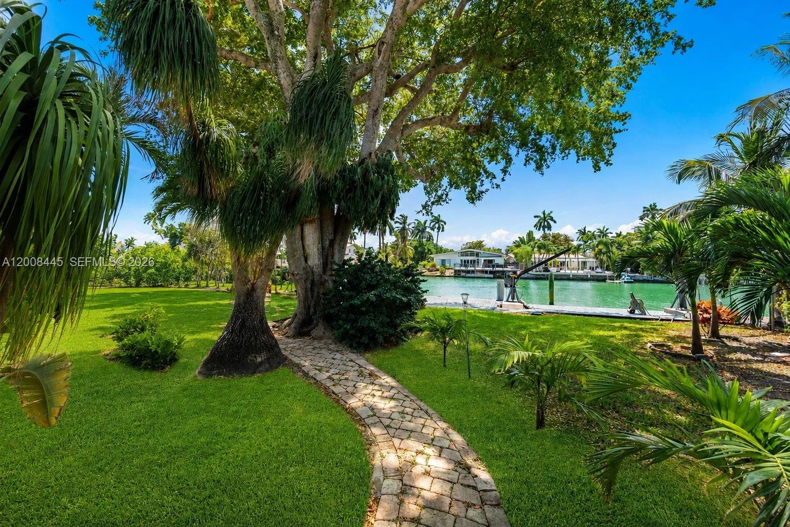 540 S Shore Dr, Miami Beach FL 33141