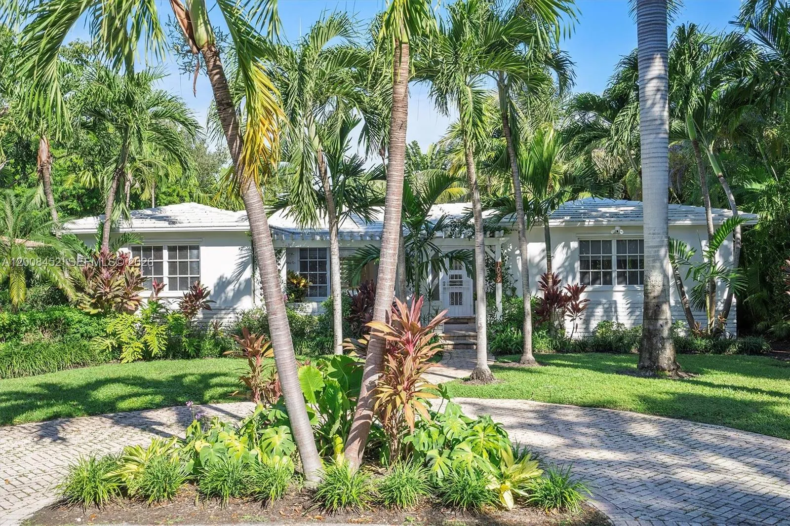 1099 NE 97th St, Miami Shores FL 33138