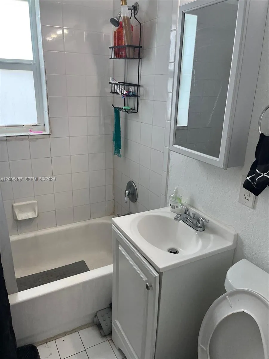 403 NW 84th St # 403, Miami FL 33150