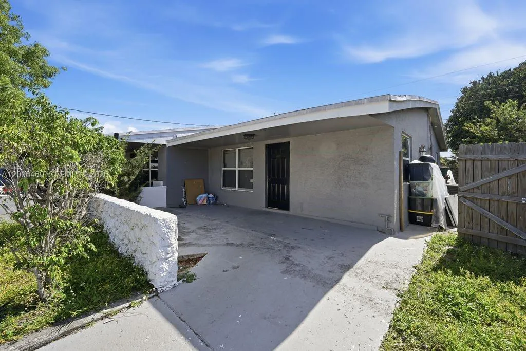 3070 NW 12th Ct, Fort Lauderdale FL 33311