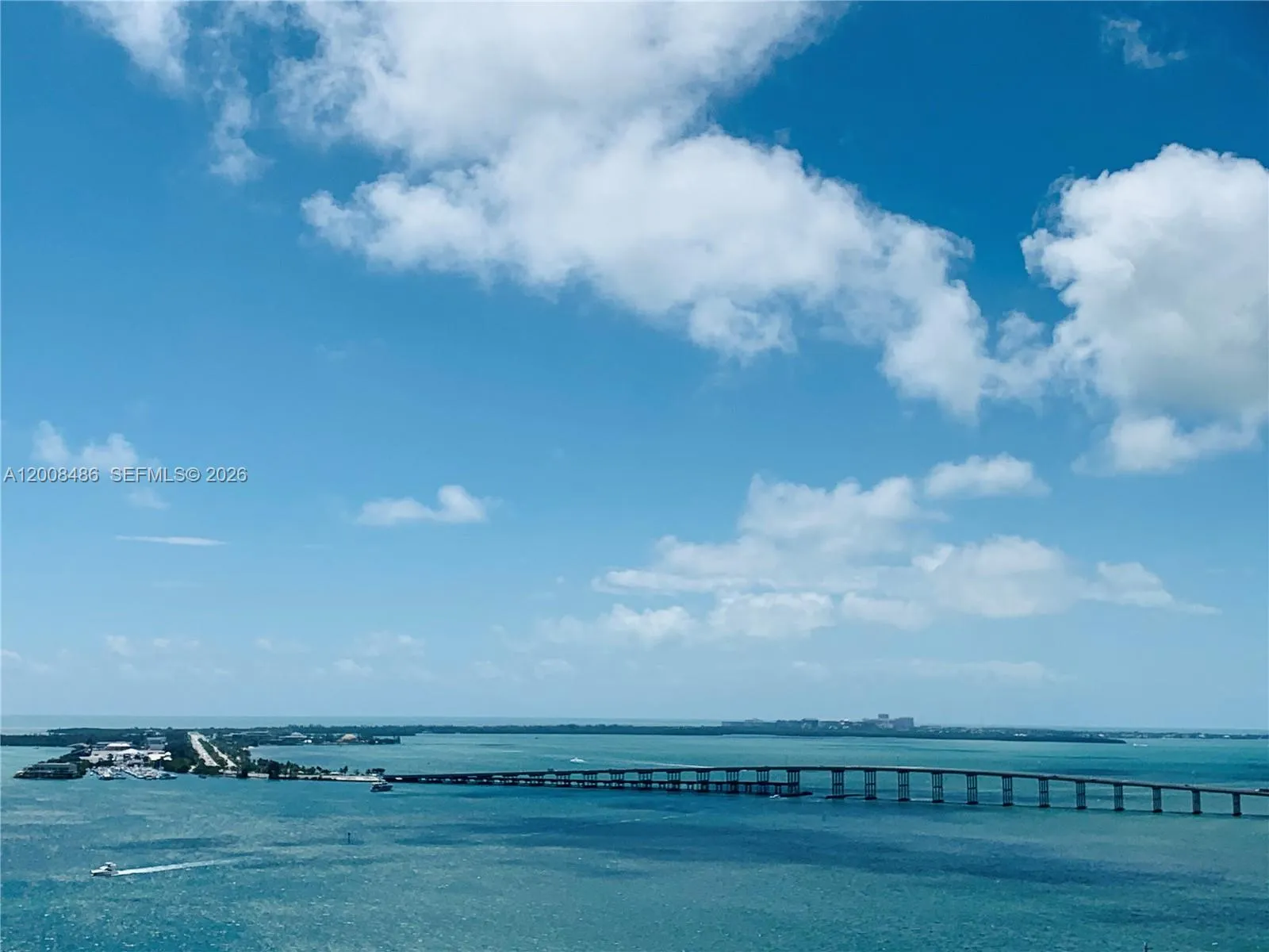 218 SE 14th St, Miami FL 33131