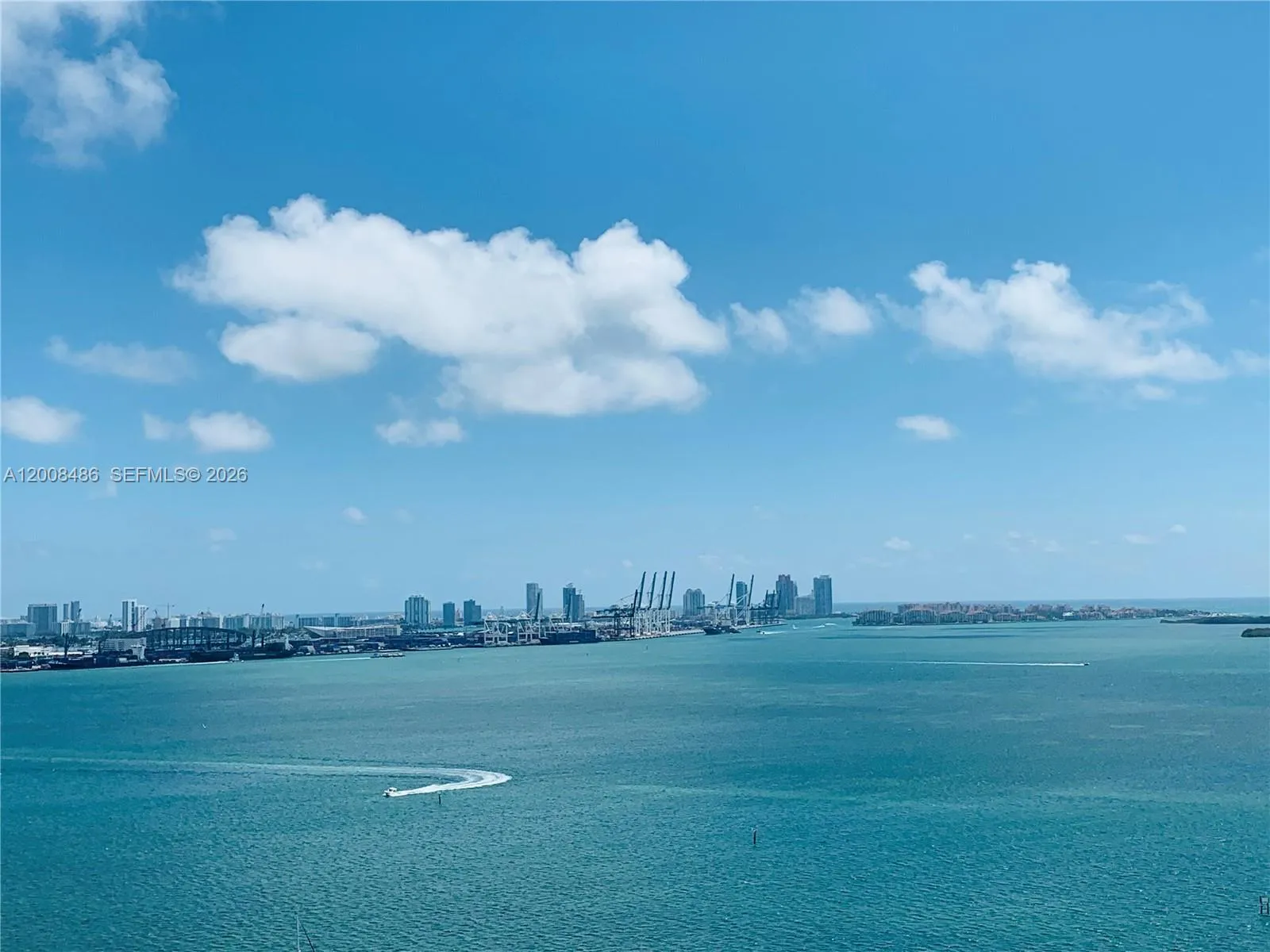 218 SE 14th St, Miami FL 33131