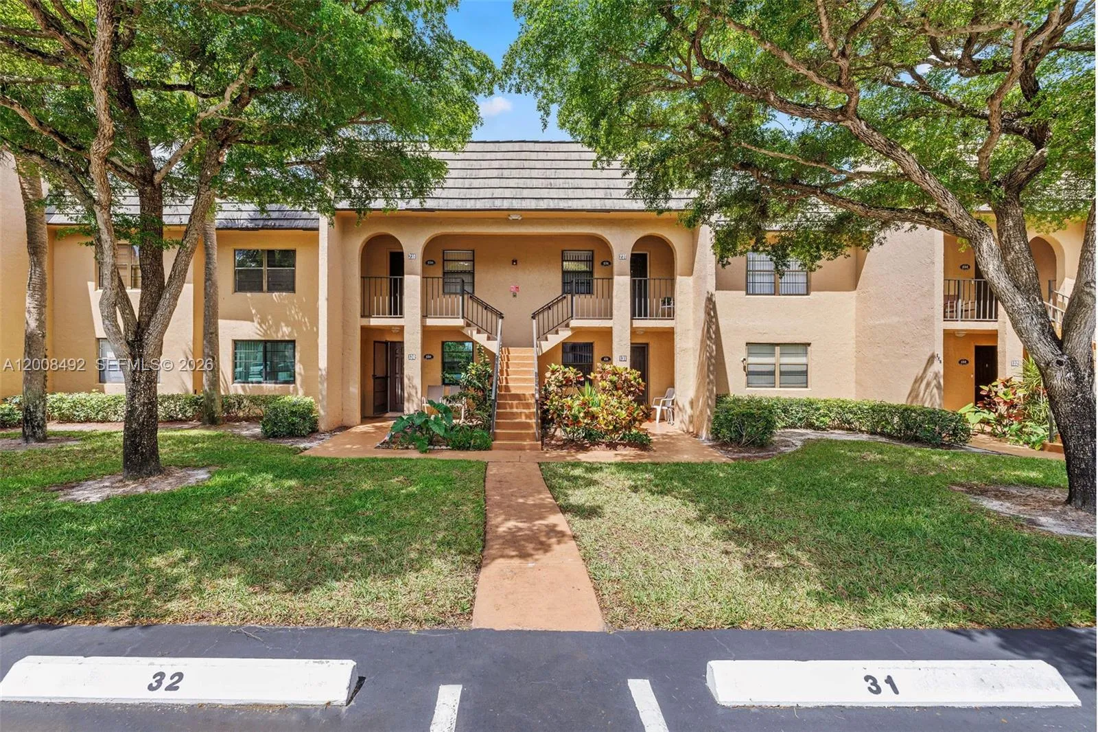 145 Lake Nancy Ln # 230, West Palm Beach FL 33411