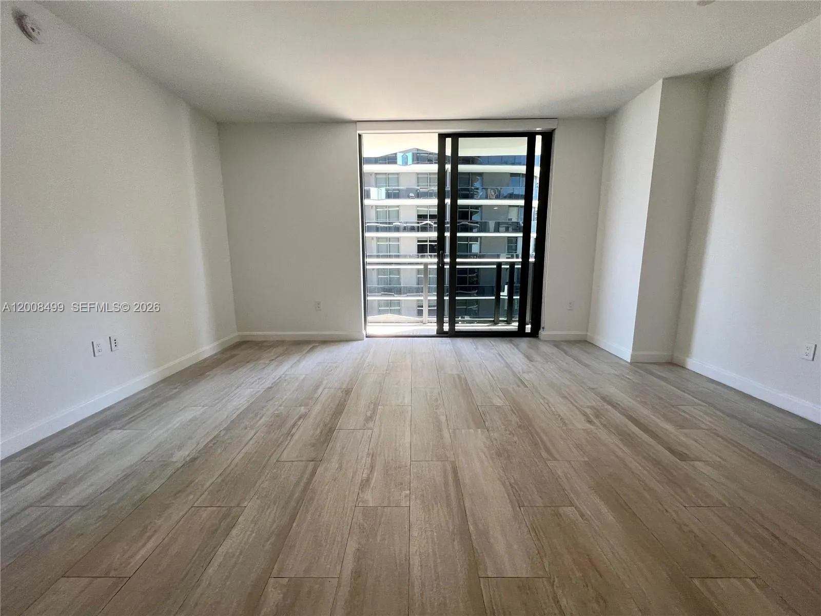 55 SW 9th St # 2702, Miami FL 33130