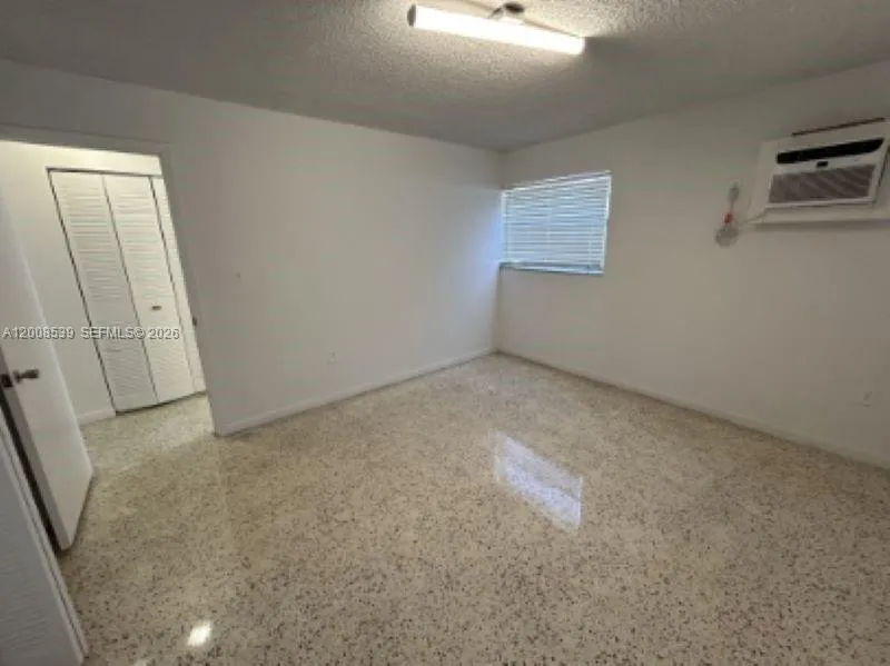 142 SW 18th Ave # 20, Miami FL 33135