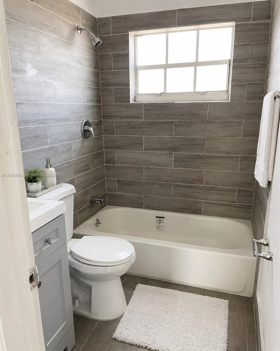 4281 Riverside Dr # 4, Coral Springs FL 33065