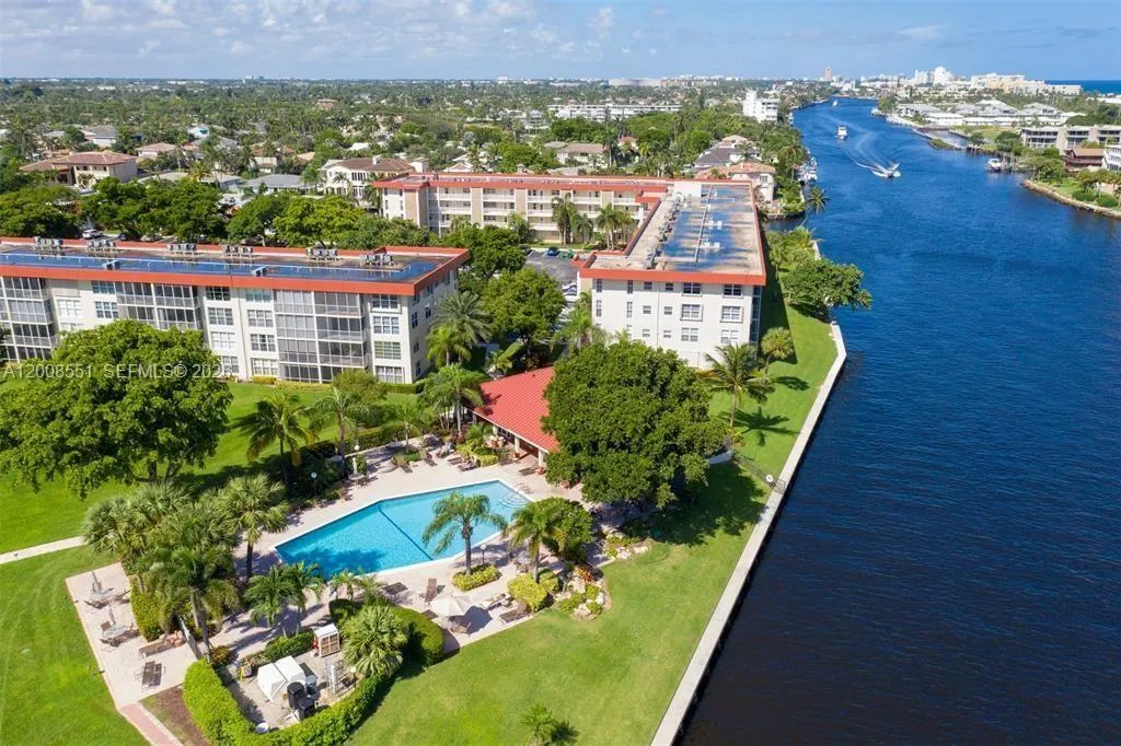 3050 NE 48th Ct # 405, Lighthouse Point FL 33064